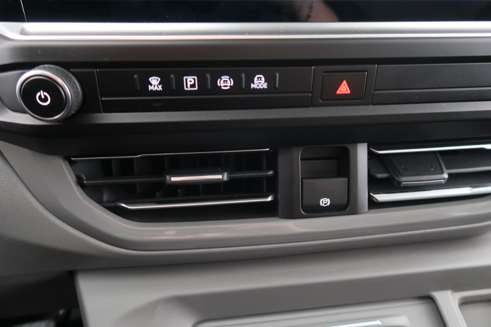 Volkswagen Caravelle - 2025