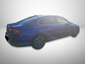 Volkswagen Passat - 2021