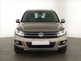 Volkswagen Tiguan - 2012
