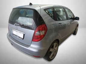 Mercedes-Benz A - 2010