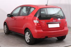 Mercedes-Benz A - 2010