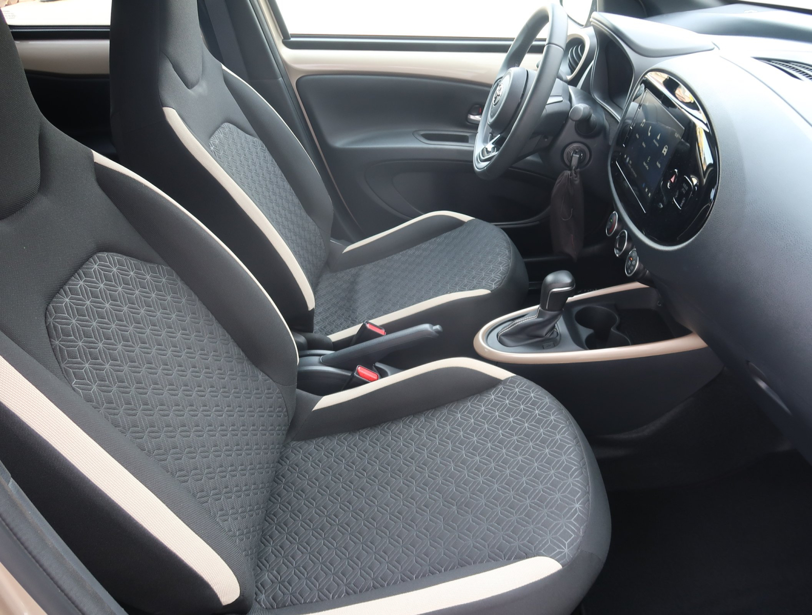 Toyota Aygo X - 2024