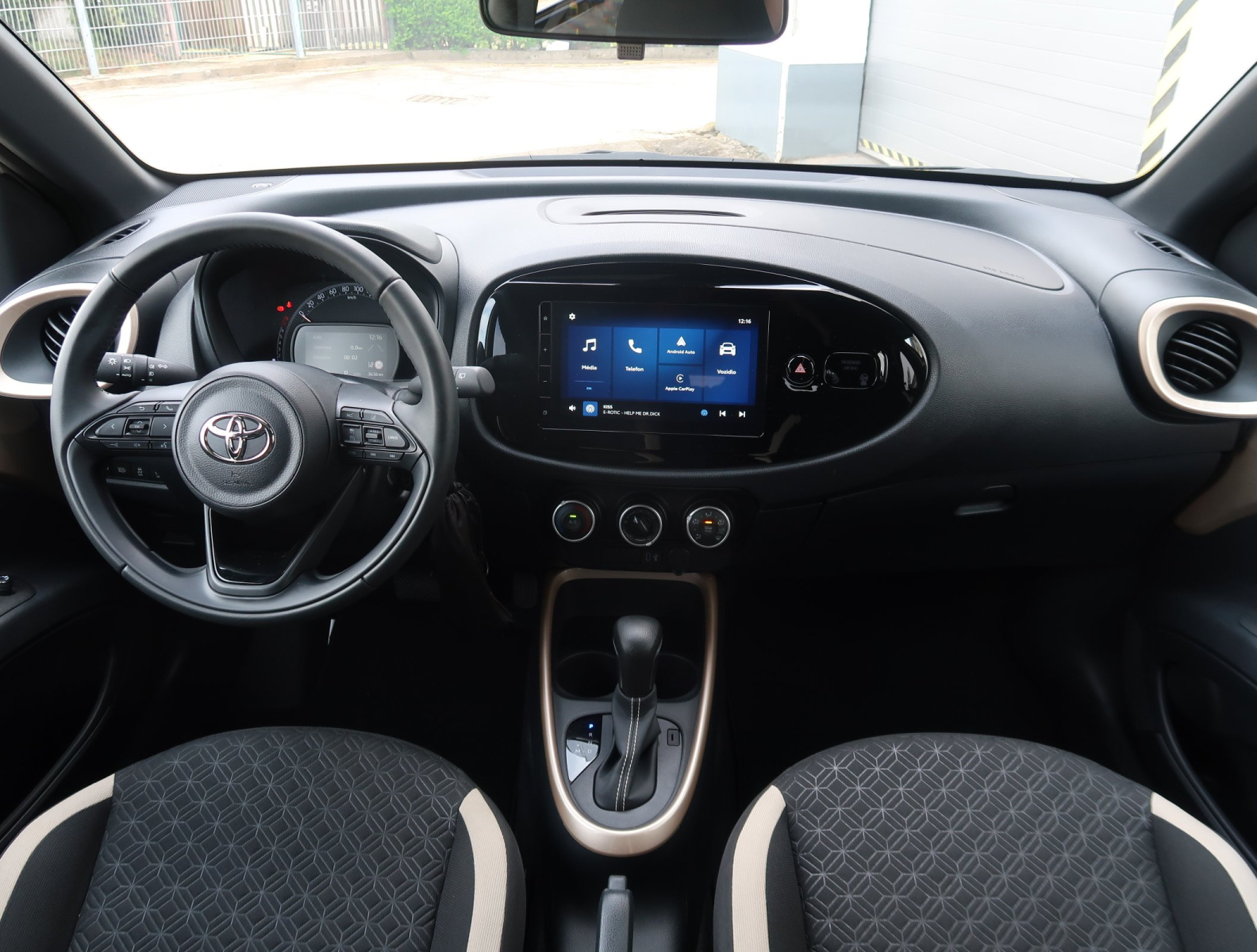 Toyota Aygo X - 2024