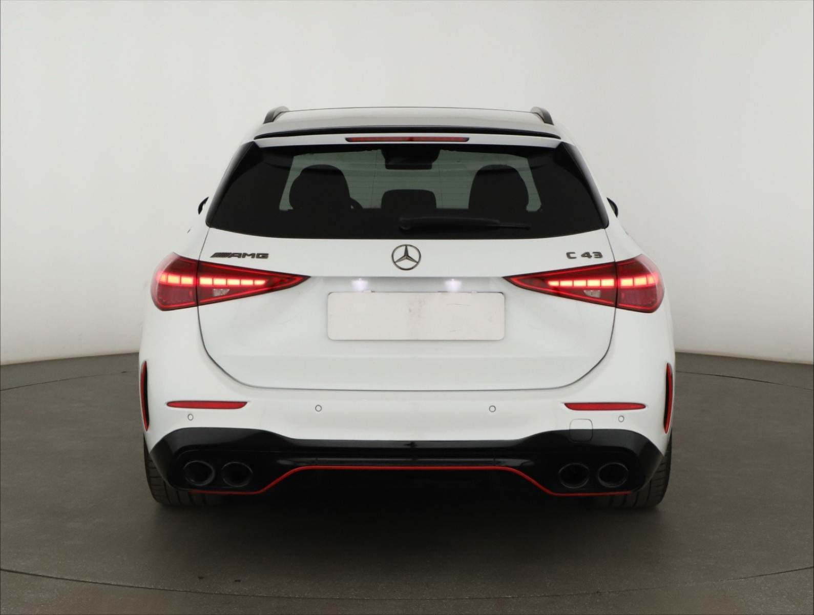 Mercedes-Benz C - 2024