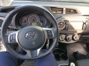 Toyota Yaris - 2012