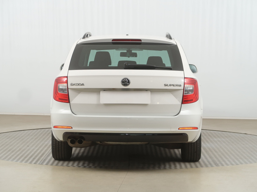 Škoda Superb, 2014