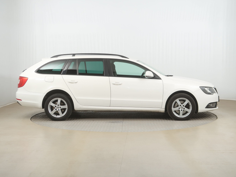 Škoda Superb, 2014