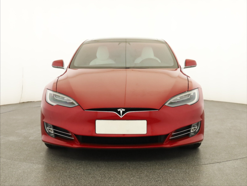 Tesla Model S, 2019