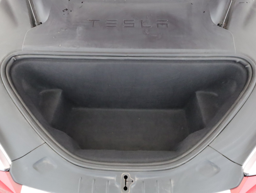 Tesla Model S, 2019