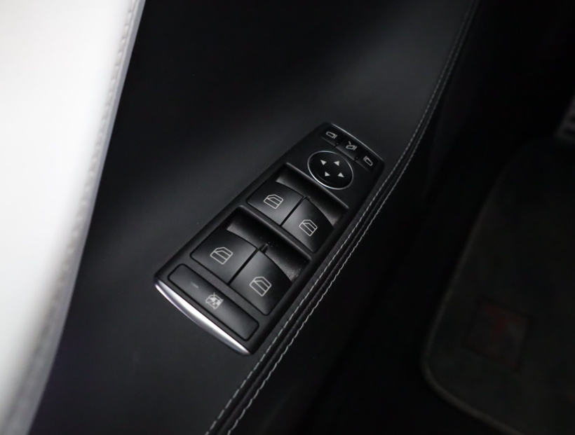 Tesla Model S, 2019