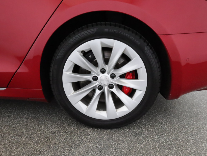 Tesla Model S, 2019