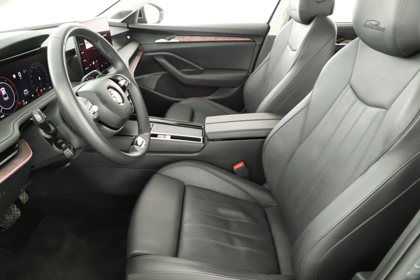 Škoda Superb - 2024