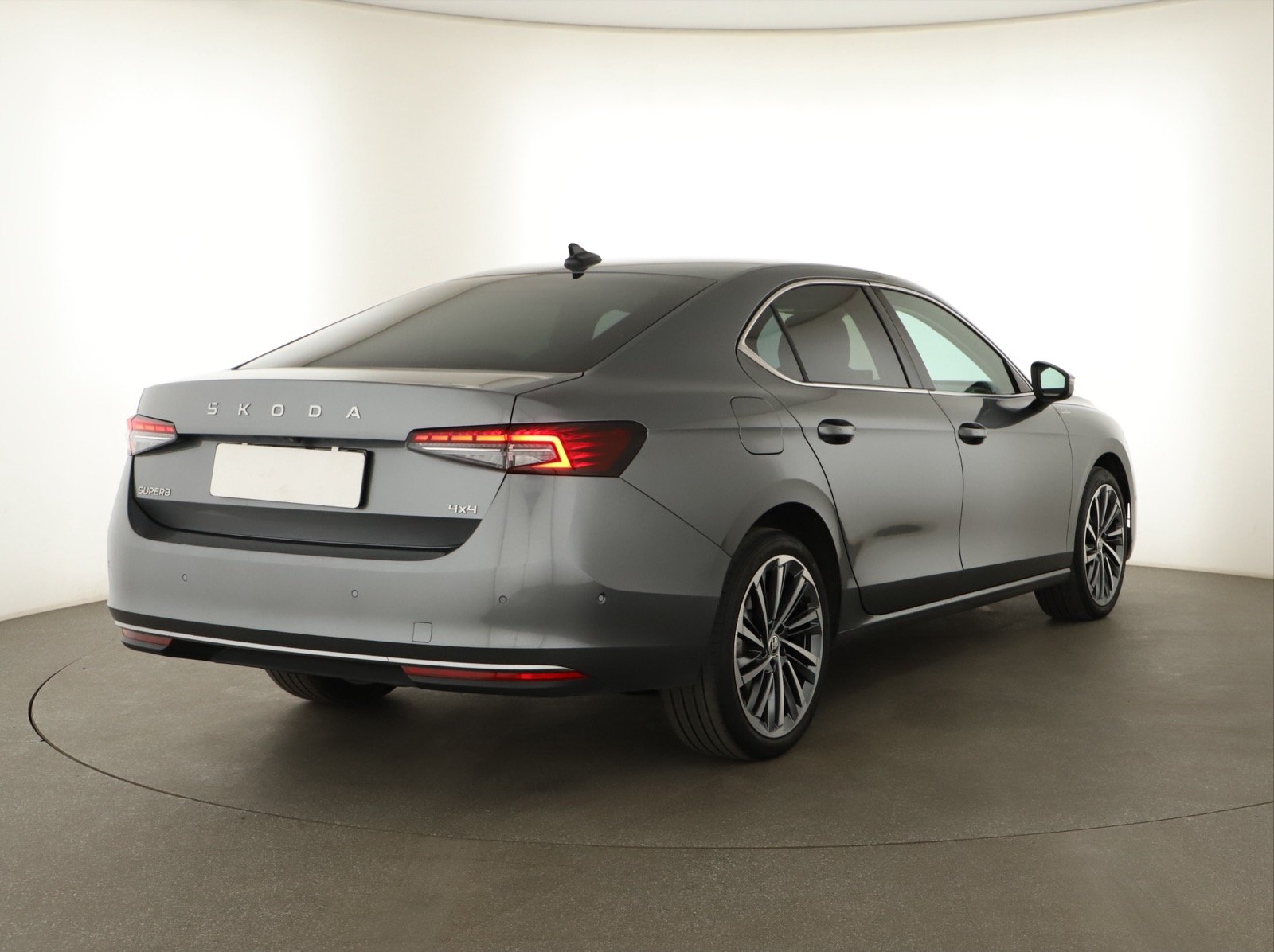 Škoda Superb - 2024