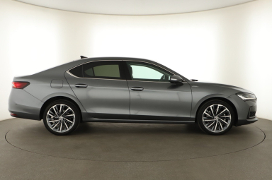 Škoda Superb - 2024