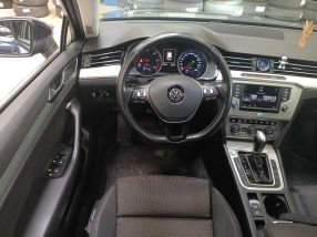 Volkswagen Passat - 2015