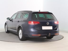 Volkswagen Passat - 2015