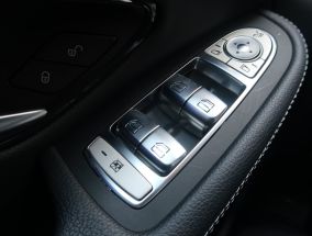 Mercedes-Benz GLC - 2020