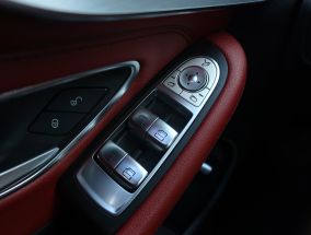 Mercedes-Benz C - 2019