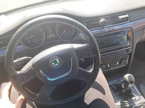 Škoda Superb - 2013