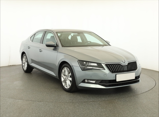 Škoda Superb 2018