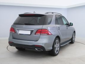 Mercedes-Benz GLE - 2016