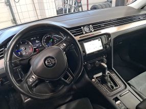 Volkswagen Passat - 2016