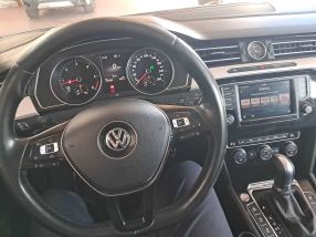 Volkswagen Passat - 2016