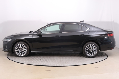 Škoda Superb - 2024