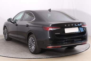 Škoda Superb - 2024