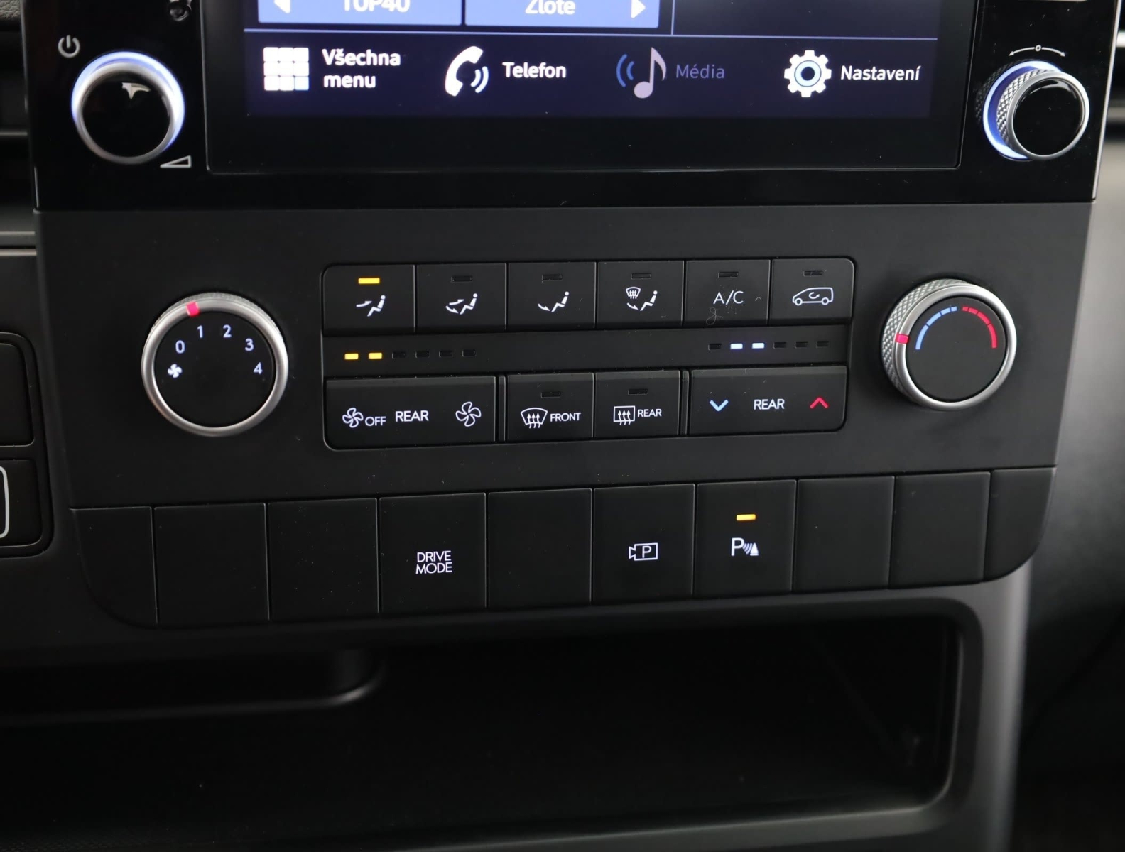 Hyundai Staria - 2024