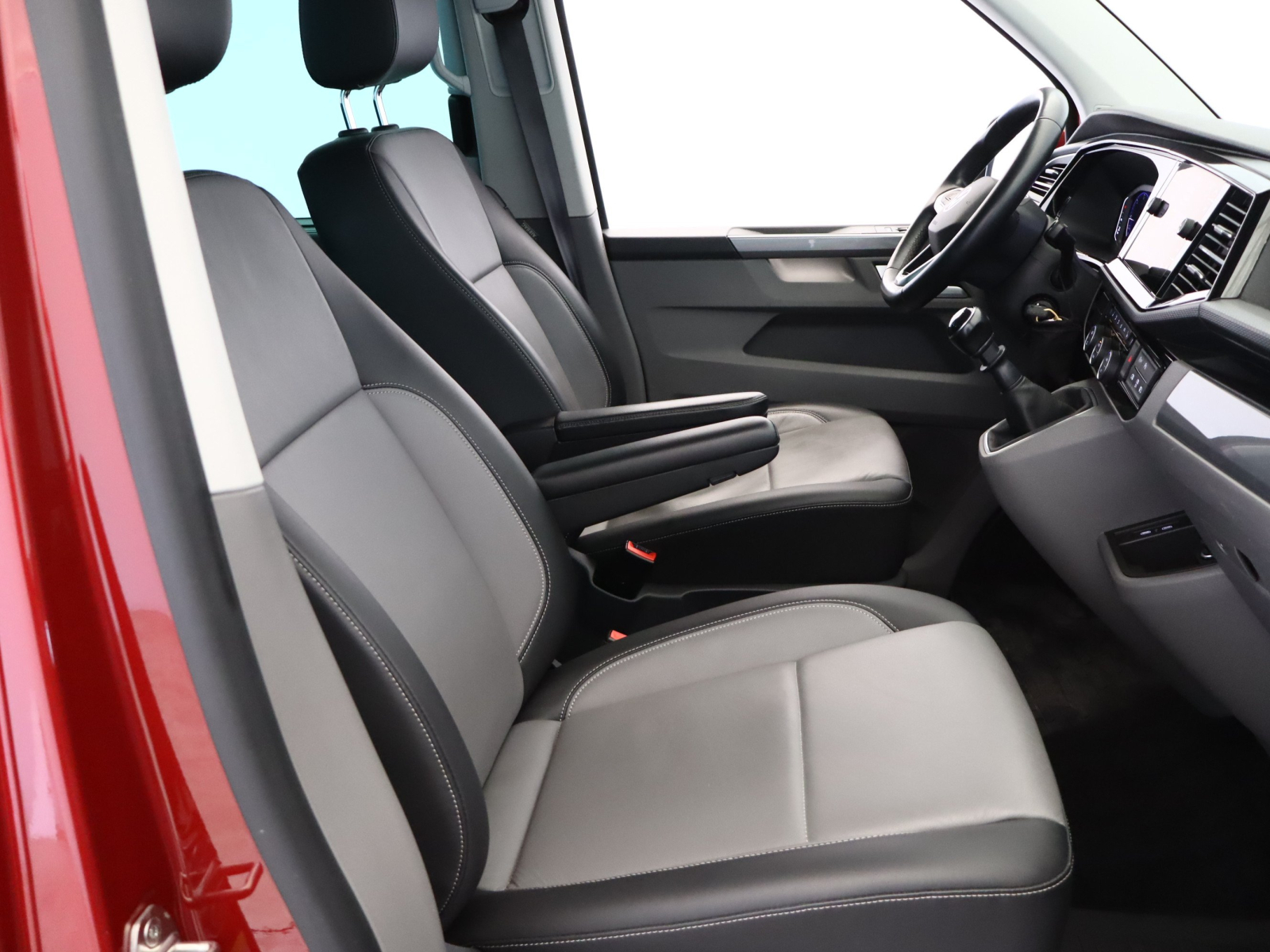 Volkswagen Caravelle - 2021