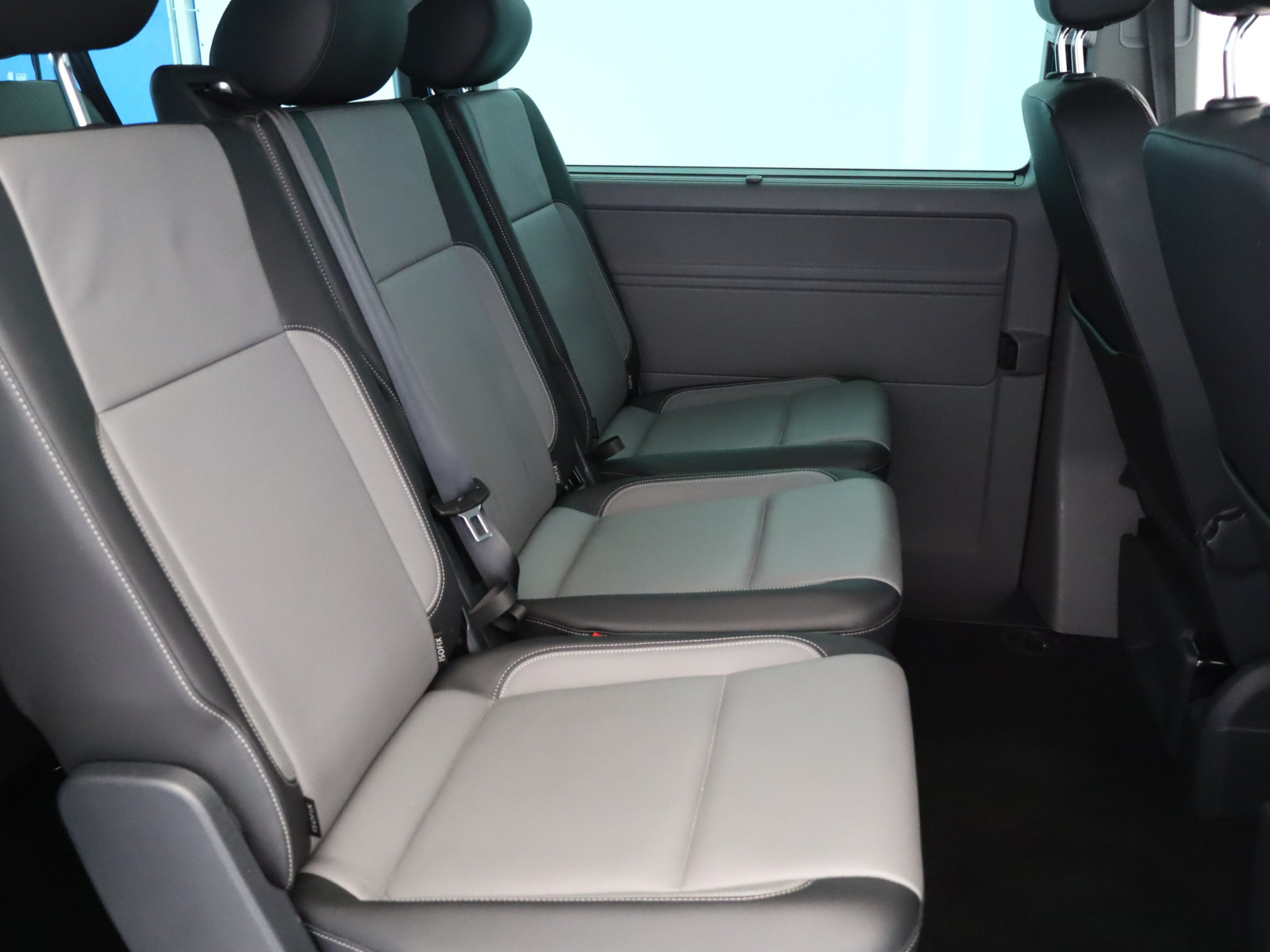 Volkswagen Caravelle - 2021
