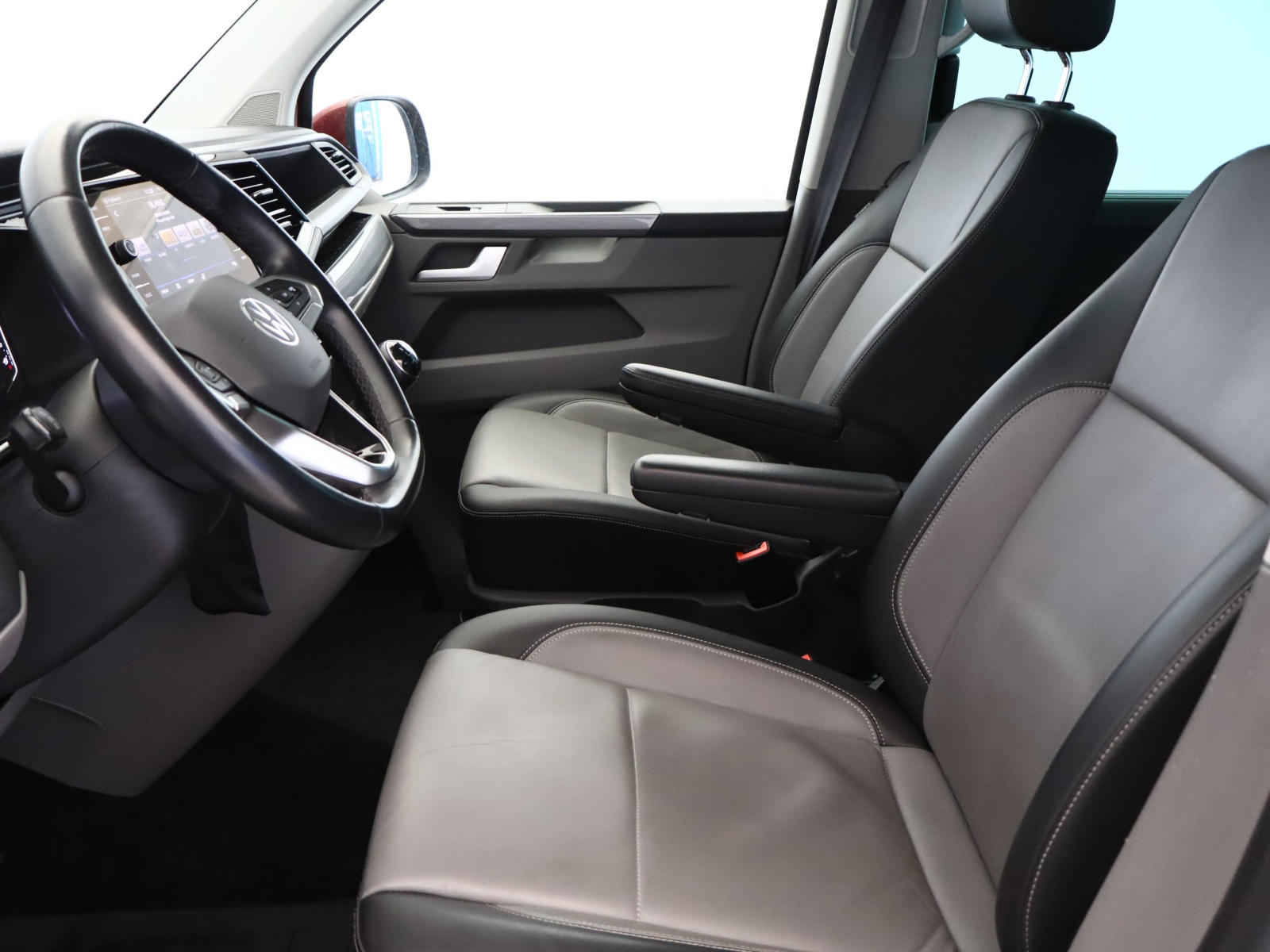 Volkswagen Caravelle - 2021