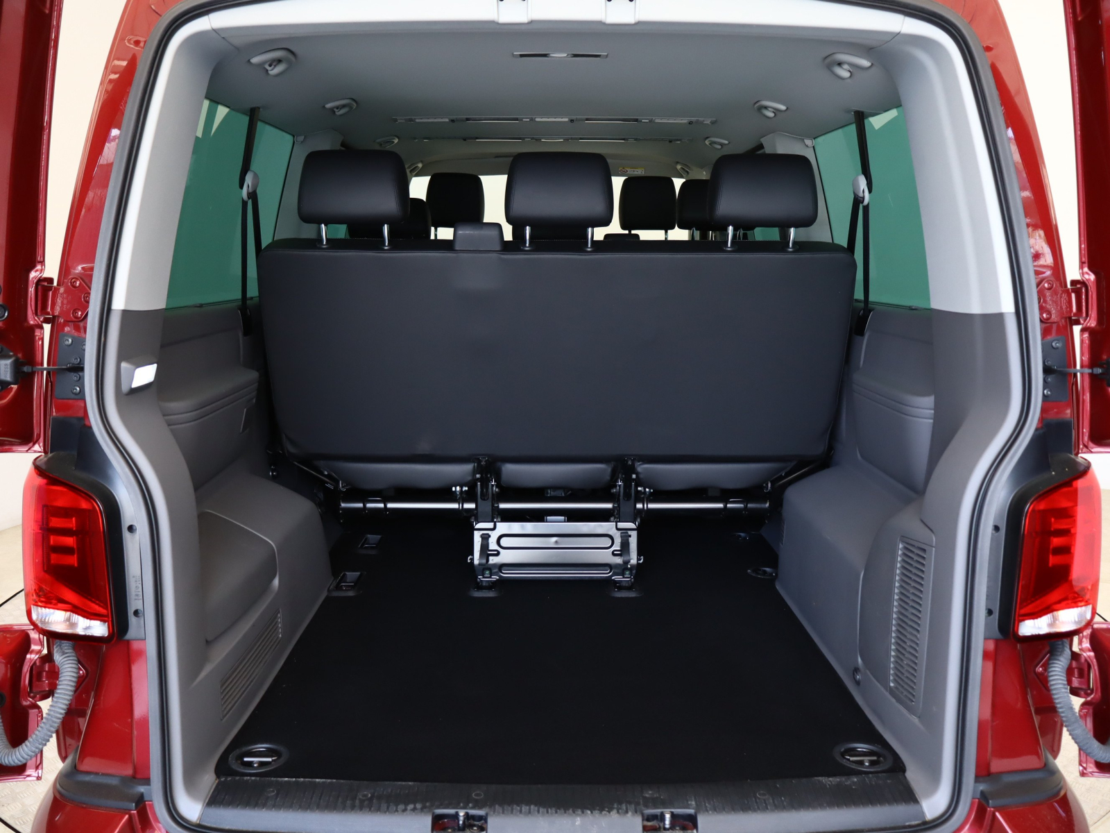 Volkswagen Caravelle - 2021