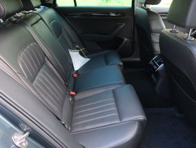 Škoda Superb - 2021