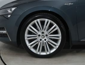 Škoda Superb - 2021