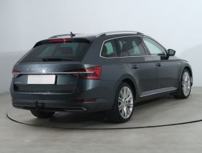 Škoda Superb - 2021