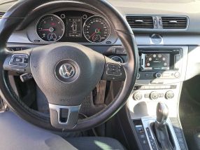 Volkswagen Passat - 2013