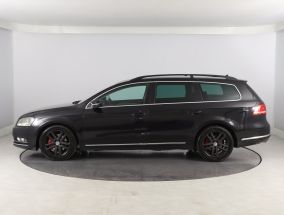 Volkswagen Passat - 2011
