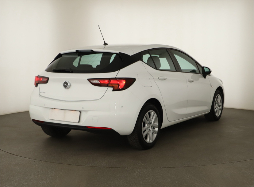 Opel Astra, 2020