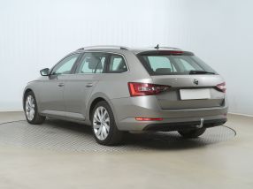 Škoda Superb - 2017