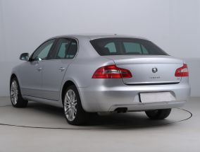 Skoda Superb - 2011