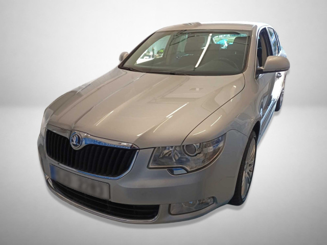 Skoda Superb 2011