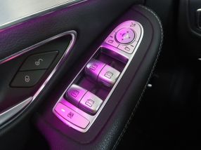 Mercedes-Benz C - 2020