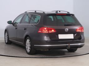 Volkswagen Passat - 2011