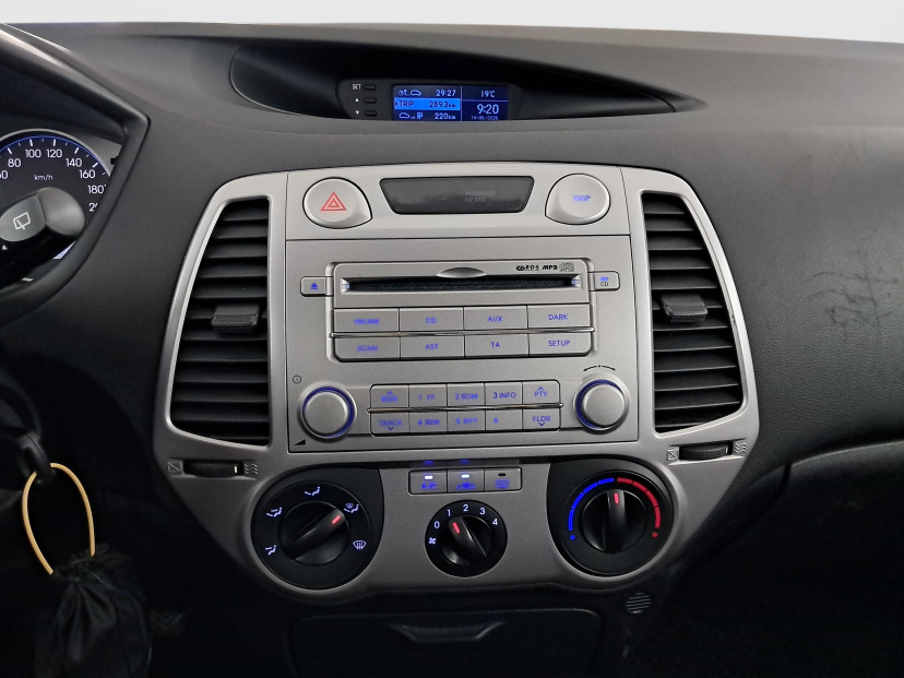 Hyundai i20, 2011