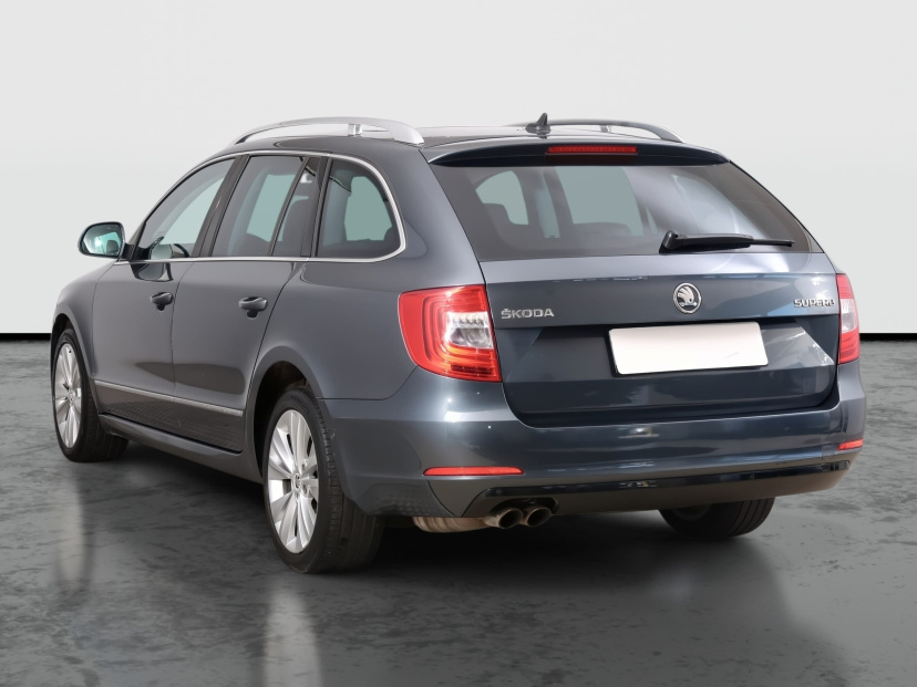 Škoda Superb, 2014