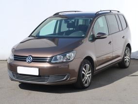 Volkswagen Touran - 2011