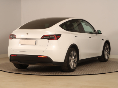 Tesla Model Y - 2022