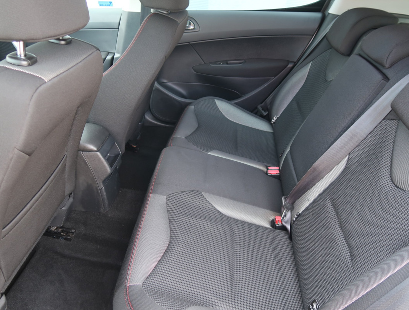 Peugeot 308, 2011